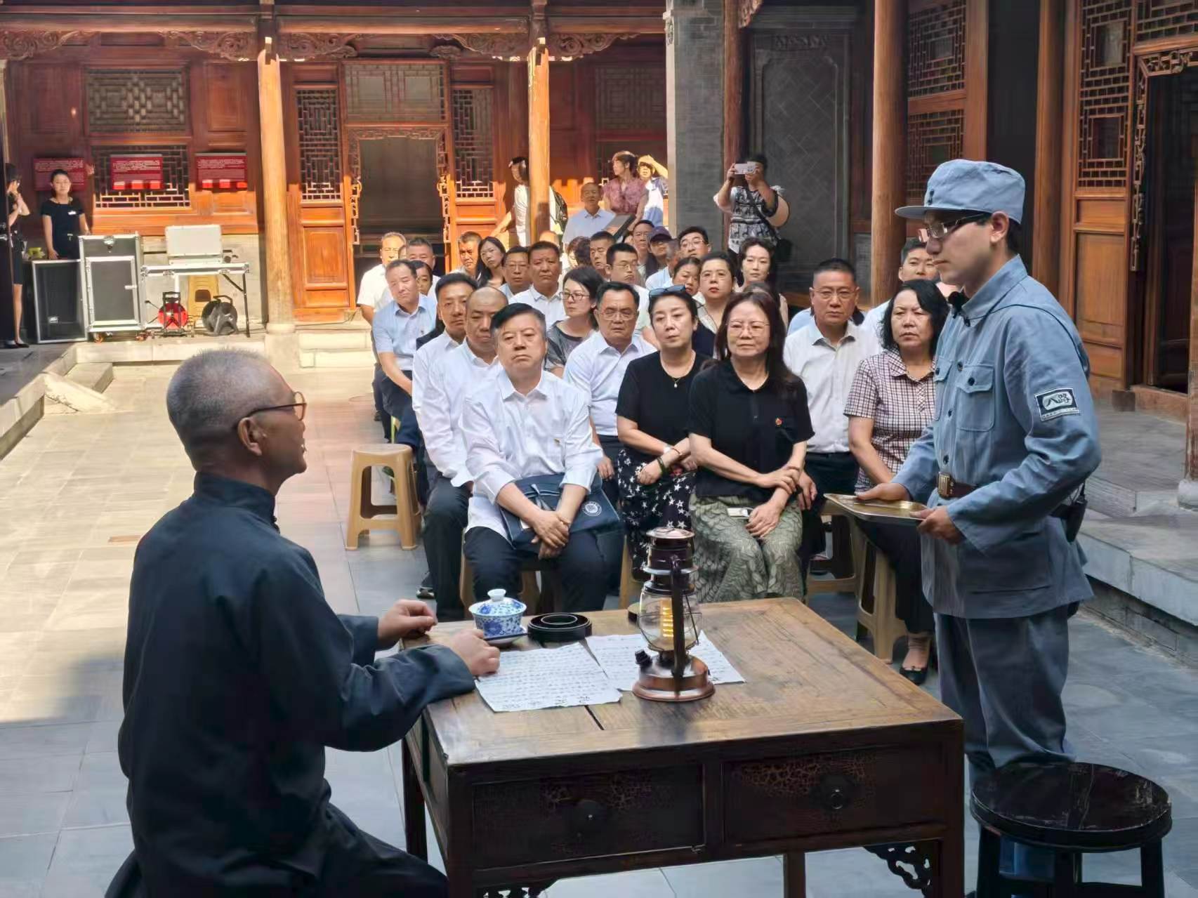 八路军兰州办事处纪念馆内《八办的油灯——照亮他们和我们》情景思政课现场.jpg 八路军兰州办事处纪念馆内《八办的油灯——照亮他们和我们》情景思政课现场.jpg